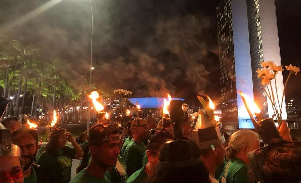 Mais de mil vozes da floresta marcham com “poranga” na cabeça nesta quinta na&nbsp;COP30