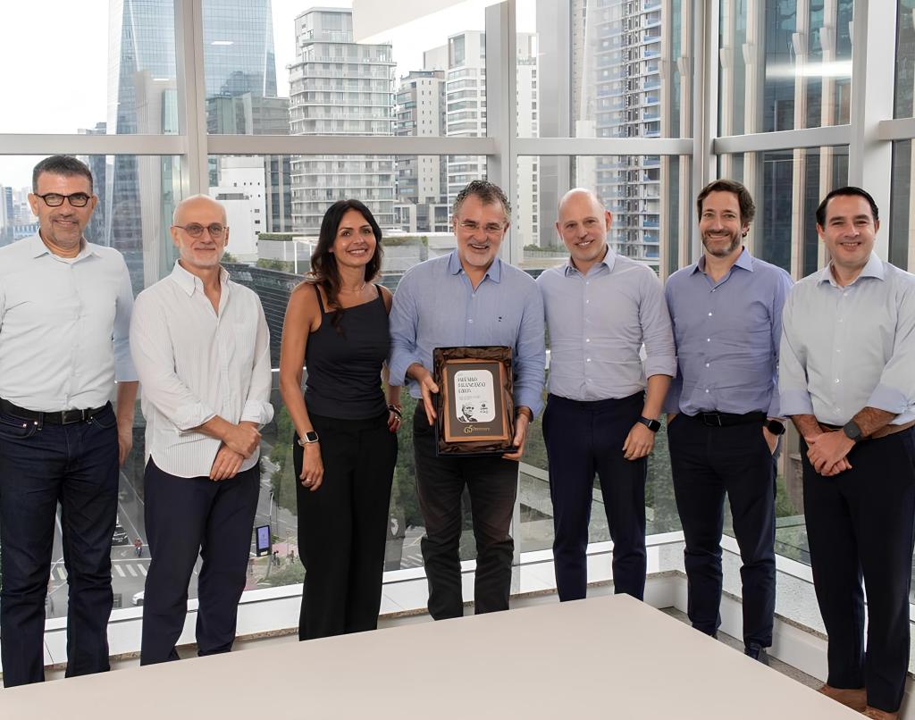 FAS recebe Prêmio de Excelência Francisco Gros 2025, da G5&nbsp;Partners